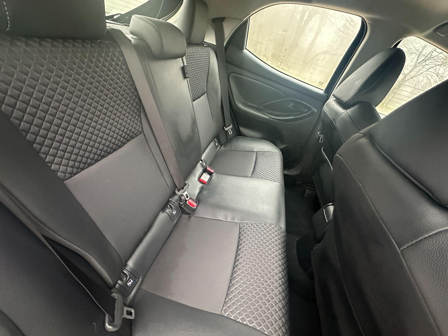 Used Mazda Mazda2 HYBRID 2023 for sale - 77575393: Photo 9