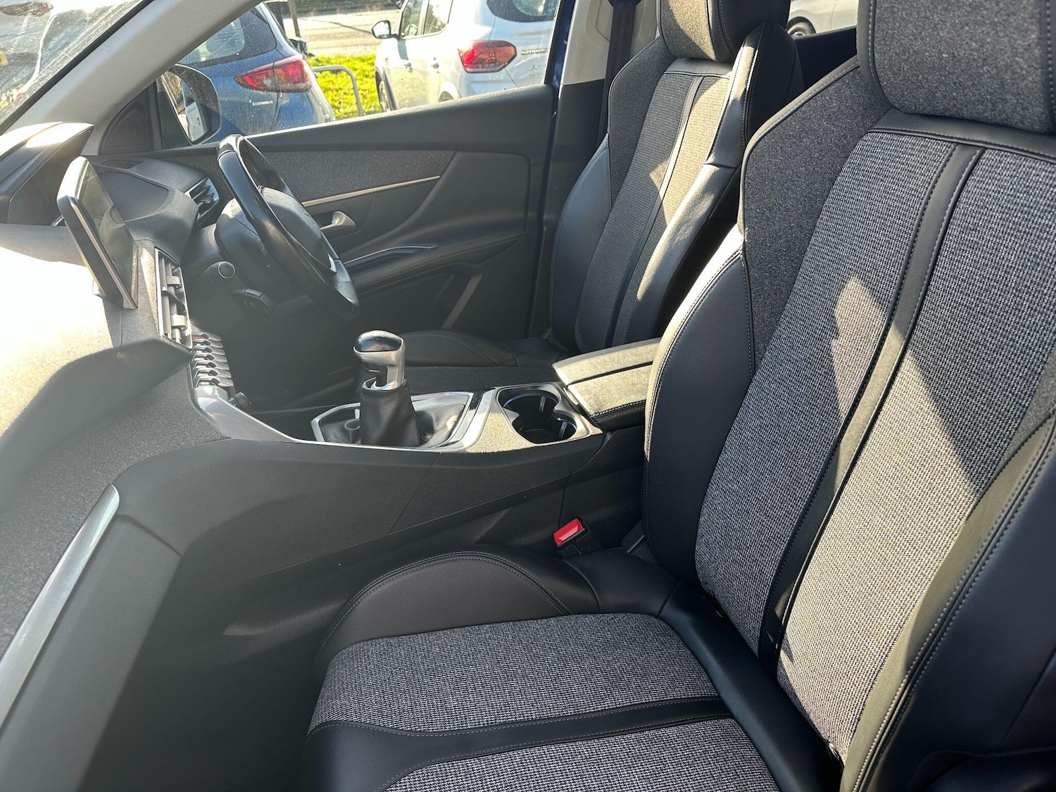 Used Peugeot 3008 2018 for sale - 76886106: Photo 15