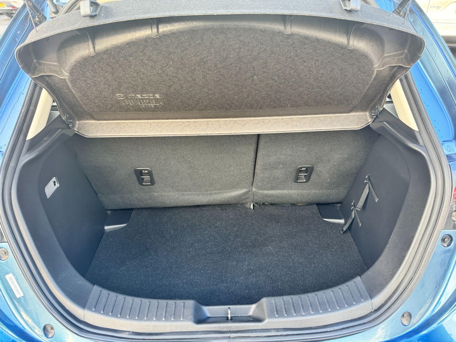 Used Mazda Mazda2 2022 for sale - 76584563: Photo 10