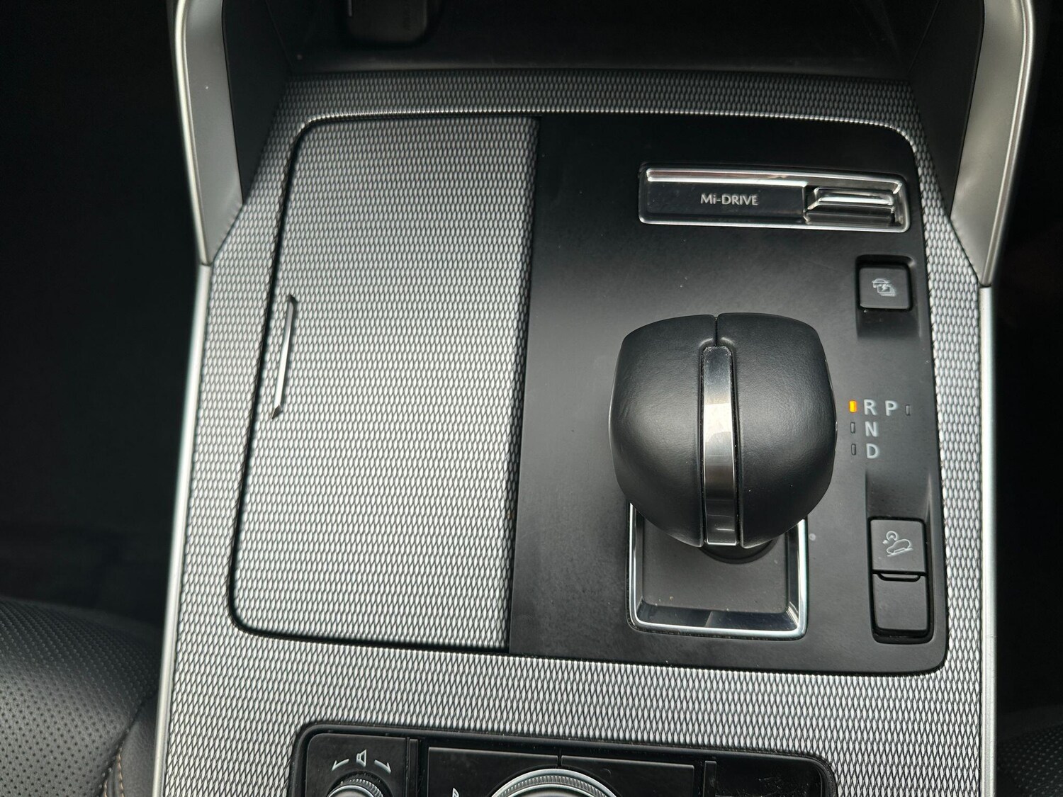 Used Mazda CX-60 2025 for sale - 77658135: Photo 9