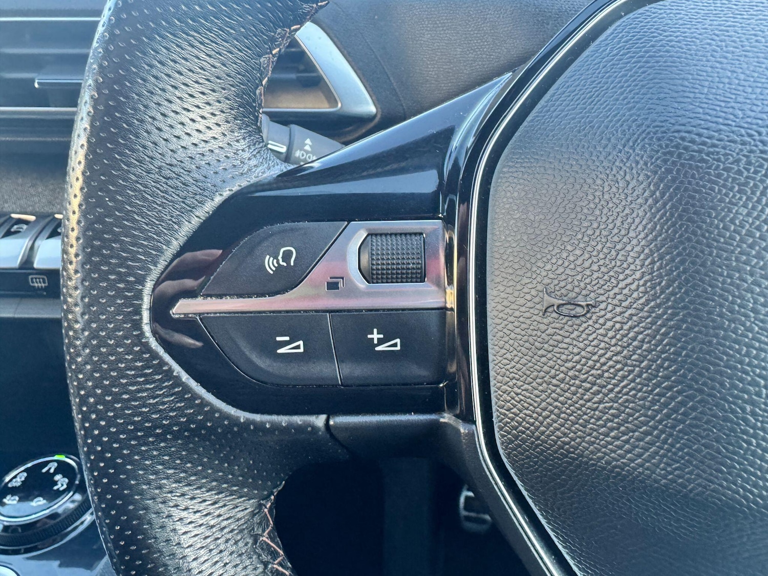 Used Peugeot 5008 2019 for sale - 76765976: Photo 18