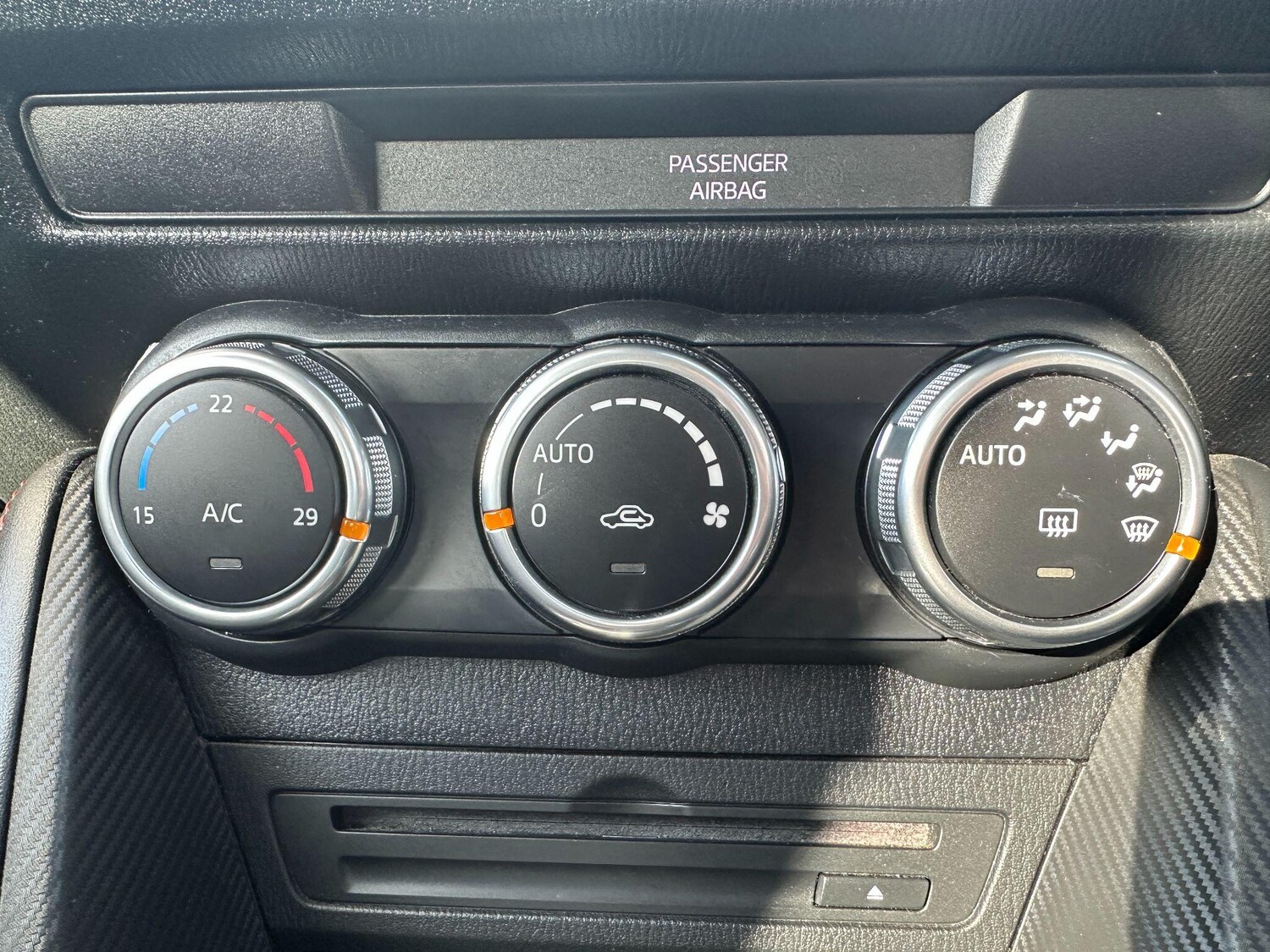 Used Mazda Mazda2 2016 for sale - 77838730: Photo 12