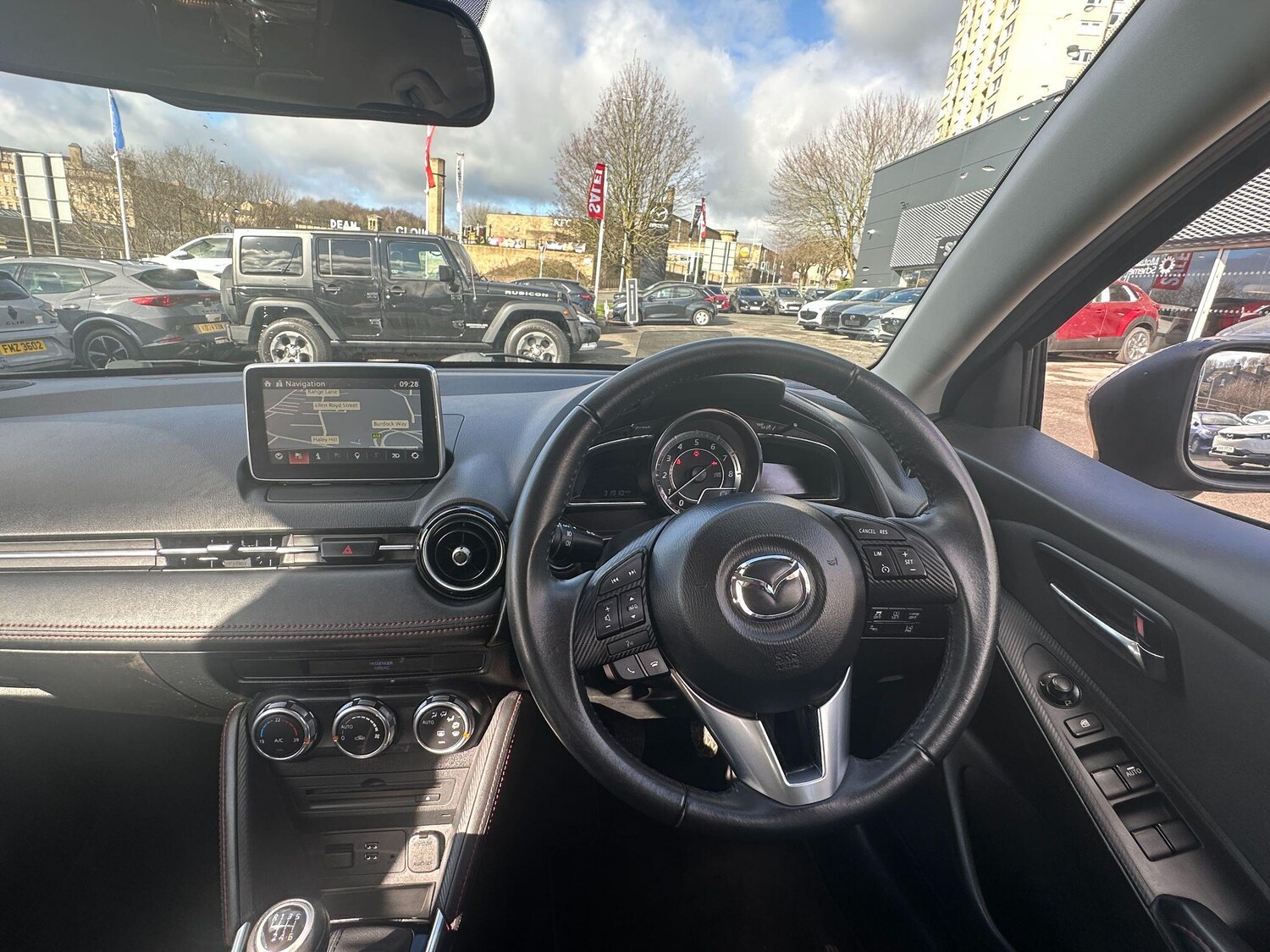 Used Mazda Mazda2 2016 for sale - 77838730: Photo 24