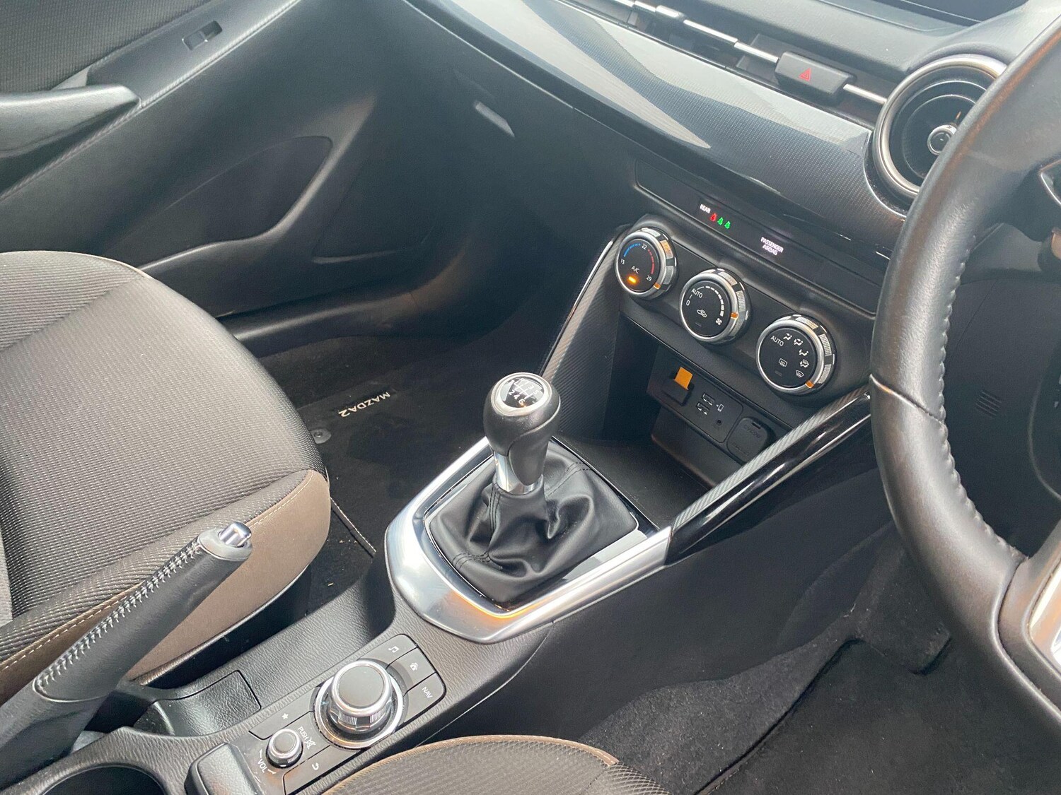 Used Mazda Mazda2 2023 for sale - 77510033: Photo 11