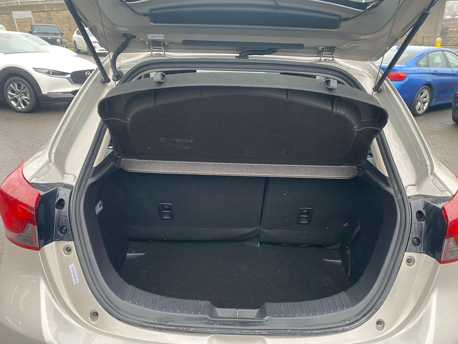 Used Mazda Mazda2 2023 for sale - 77510033: Photo 20