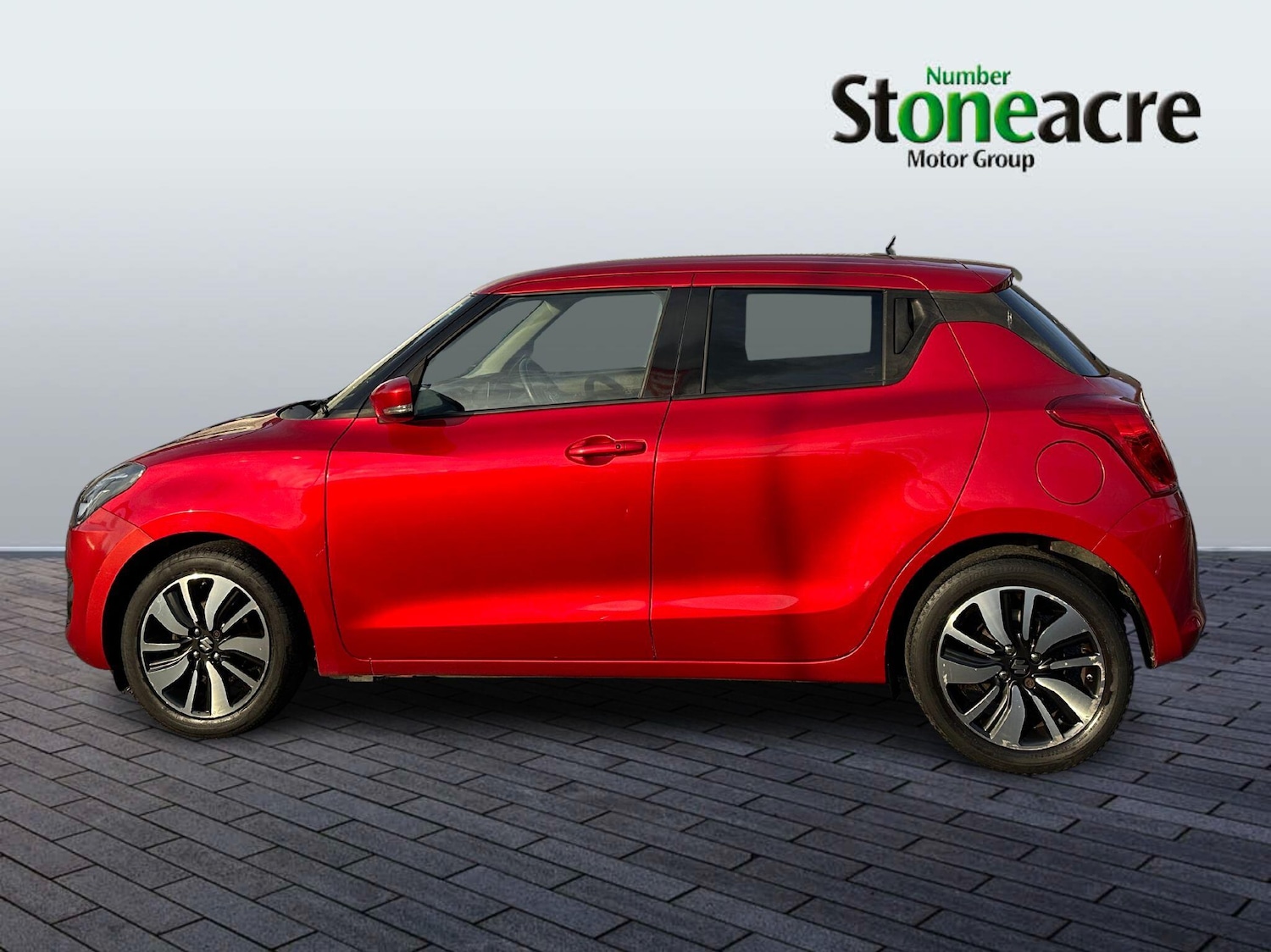 Used Suzuki Swift 2018 for sale - 77377596: Photo 5