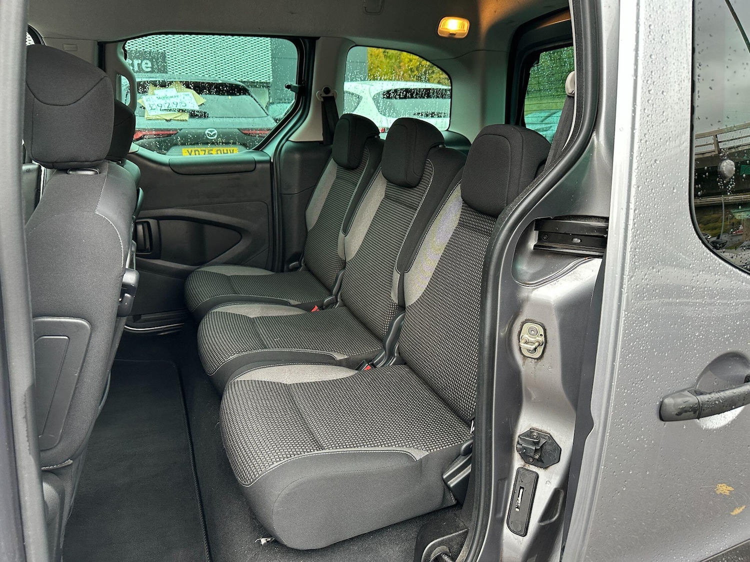 Used Peugeot Partner Tepee for sale - 76473519: Photo 11