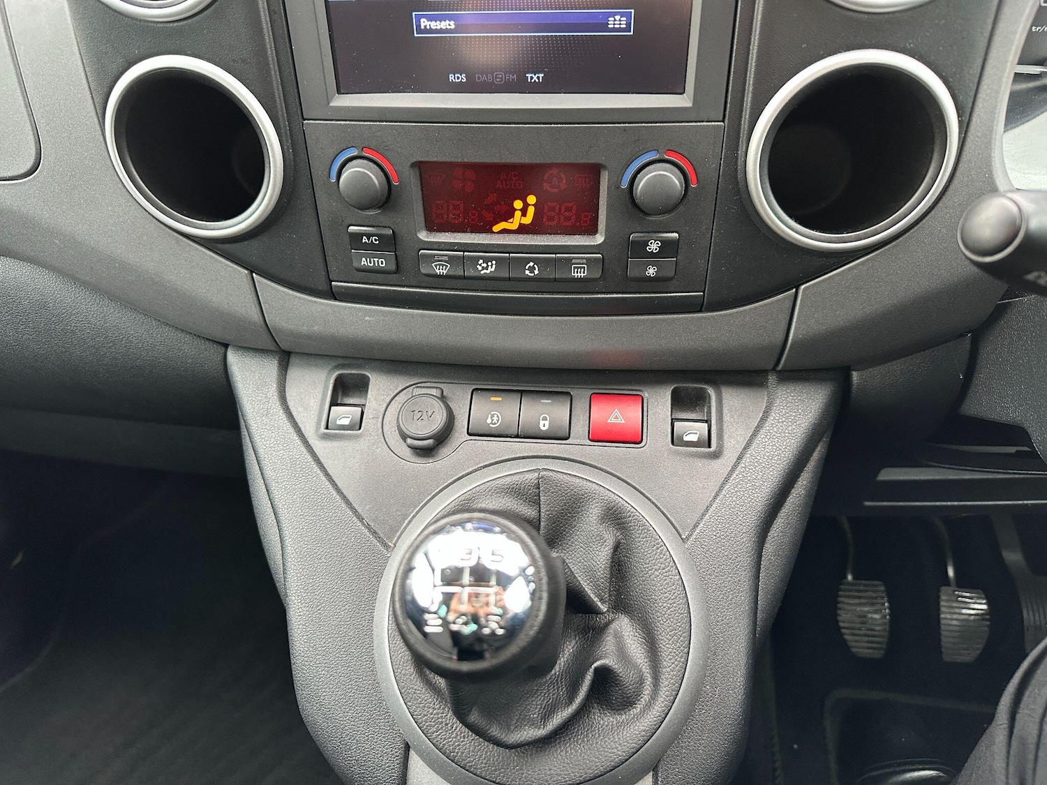 Used Peugeot Partner Tepee for sale - 76473519: Photo 9