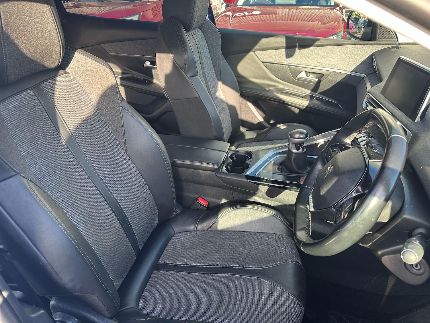 Used Peugeot 3008 2018 for sale - 76990290: Photo 9