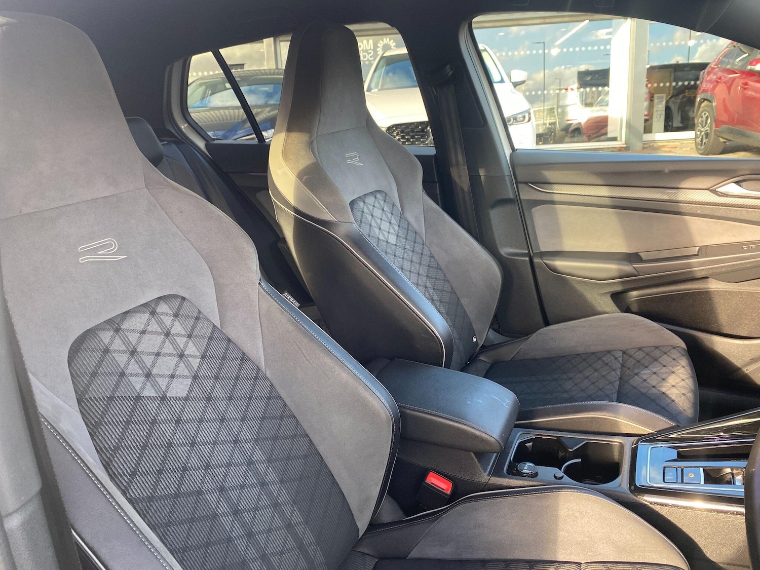 Used Volkswagen Golf 2023 for sale - 76456923: Photo 16