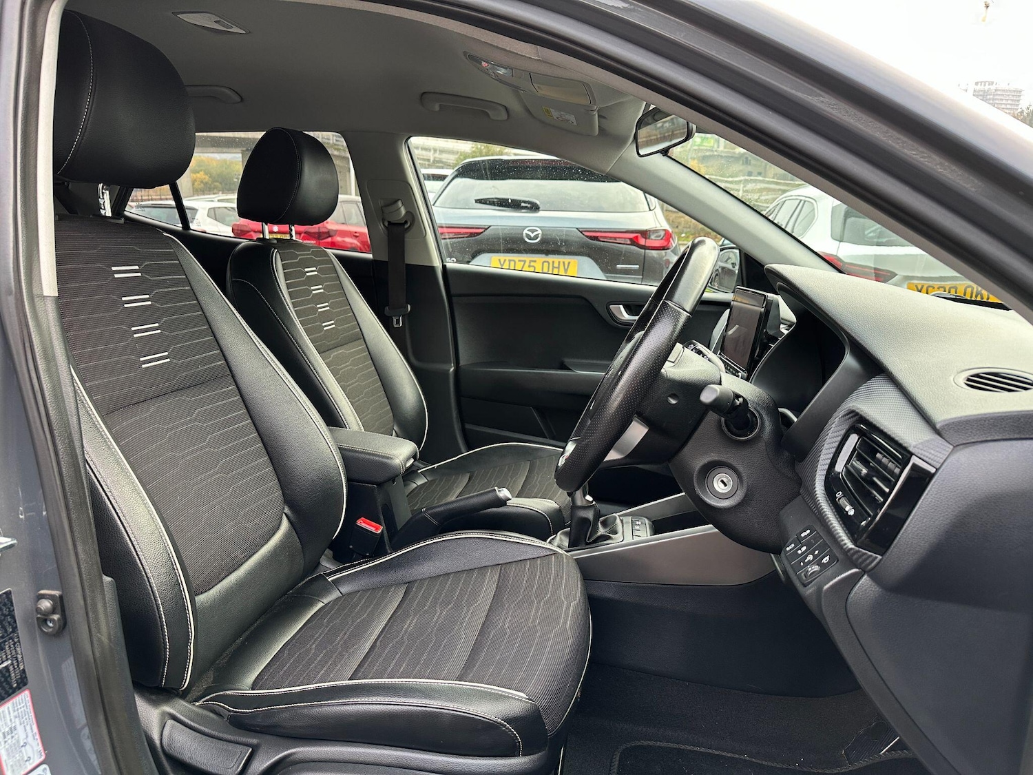 Used Kia Stonic 2022 for sale - 76584845: Photo 12