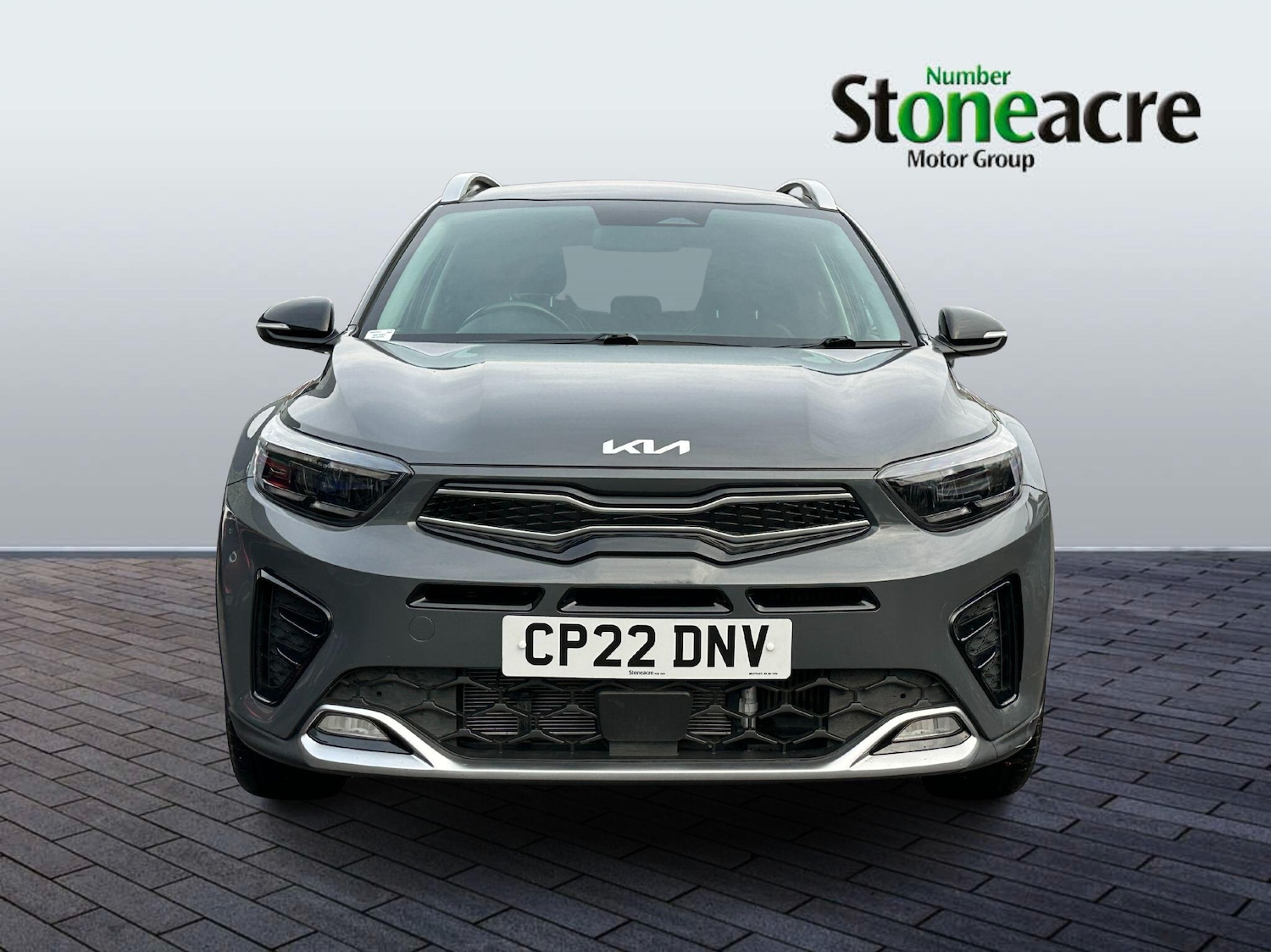 Used Kia Stonic 2022 for sale - 76584845: Photo 2