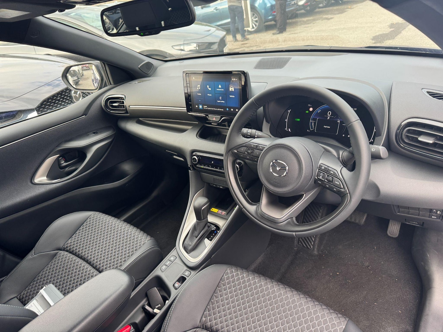 Used Mazda Mazda2 HYBRID 2025 for sale - 77242531: Photo 9