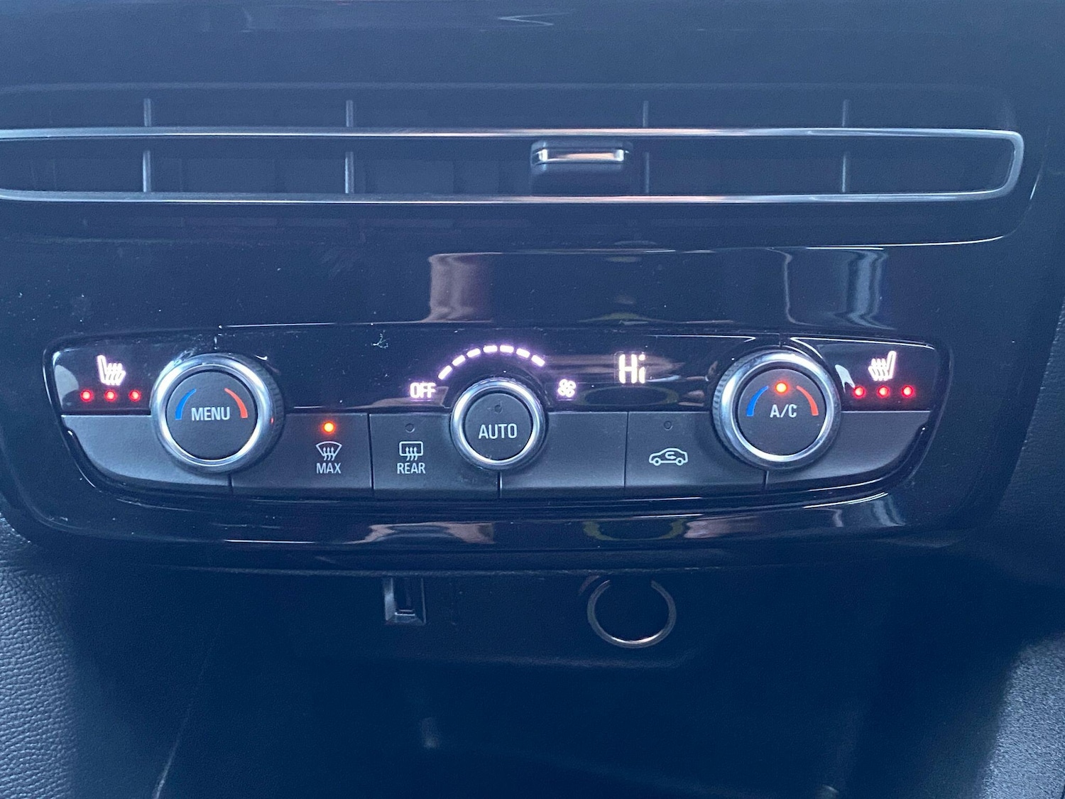 Used Vauxhall Mokka 2024 for sale - 77305159: Photo 11