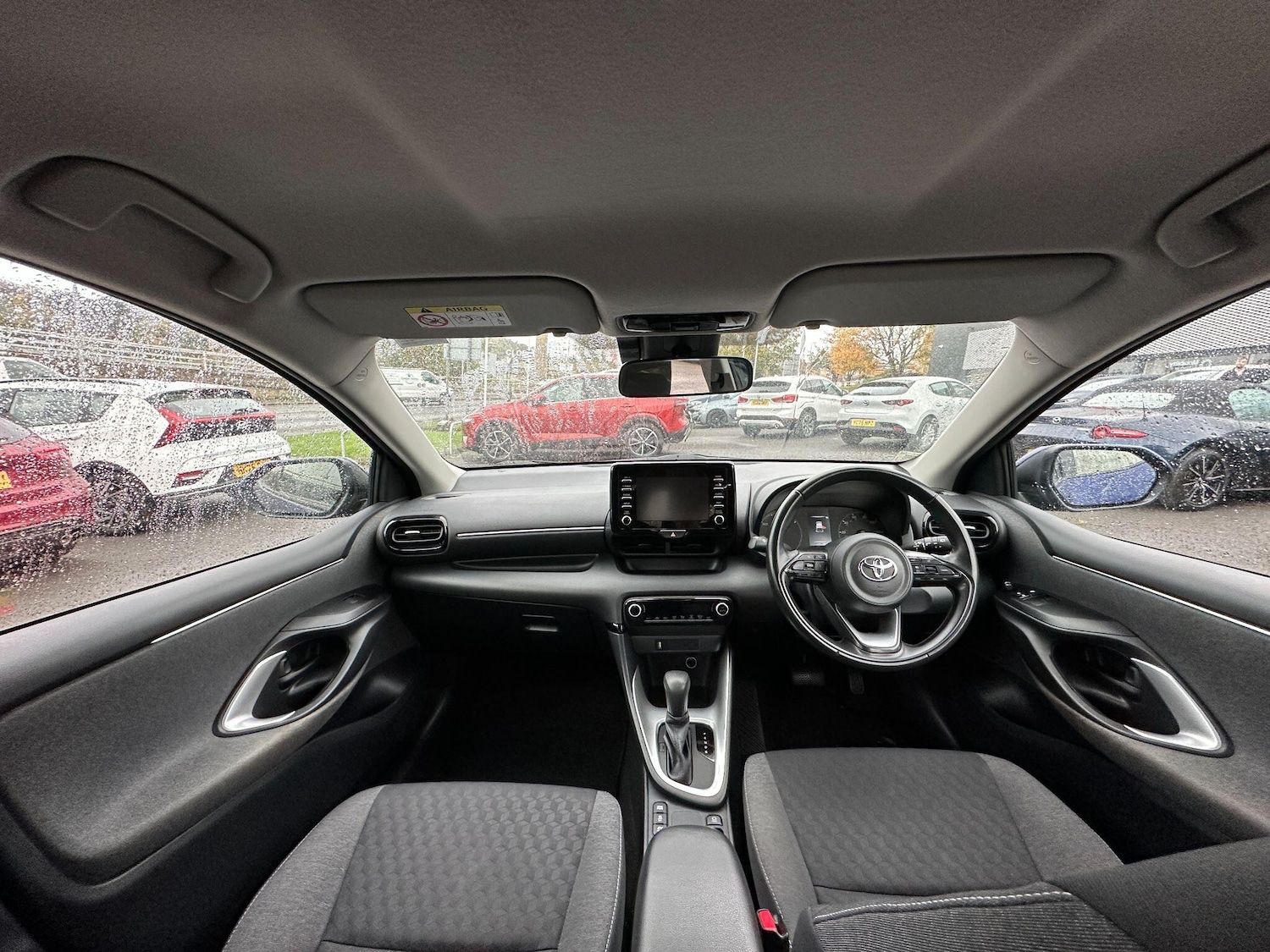 Used Toyota Yaris for sale - 76337216: Photo 9