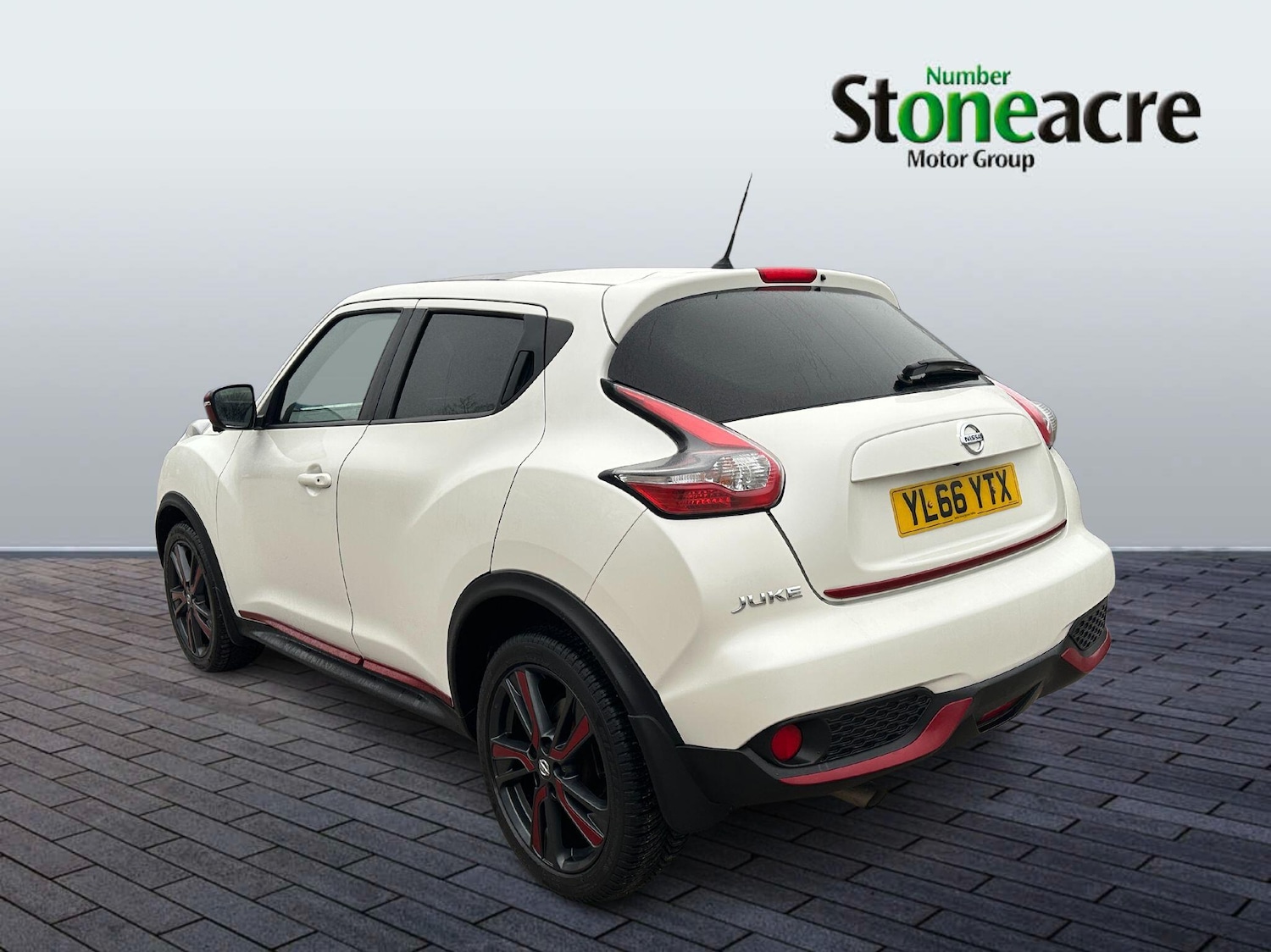 Used Nissan Juke 2017 for sale - 77510049: Photo 4