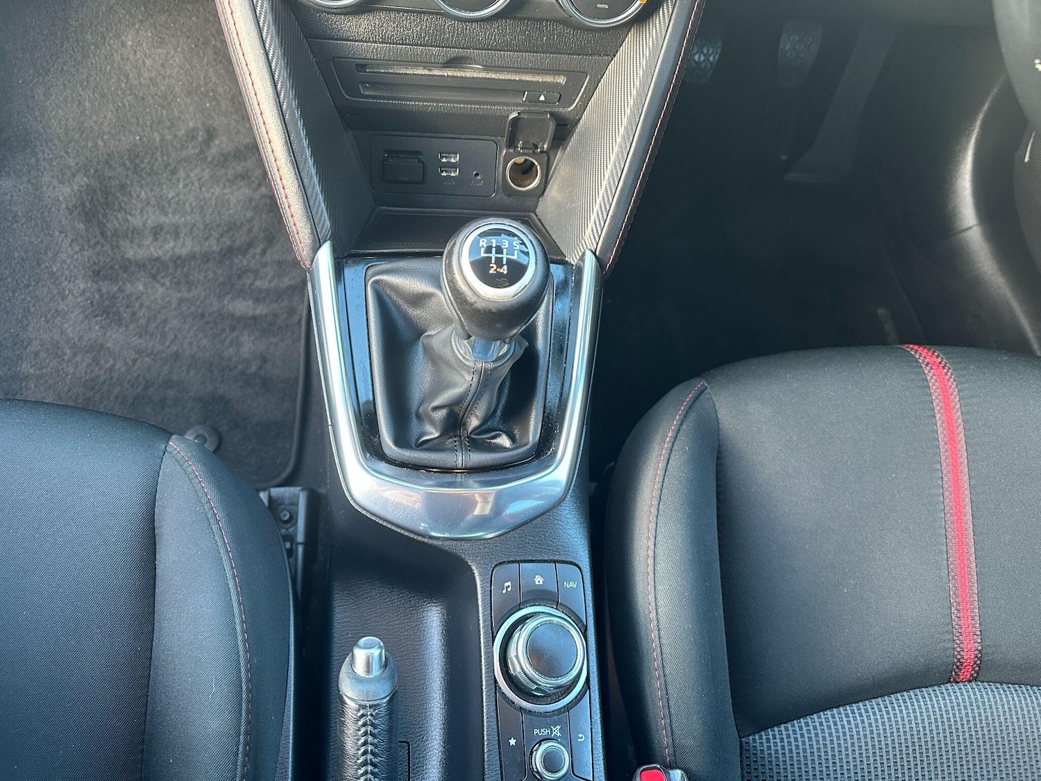 Used Mazda Mazda2 2016 for sale - 76765994: Photo 9