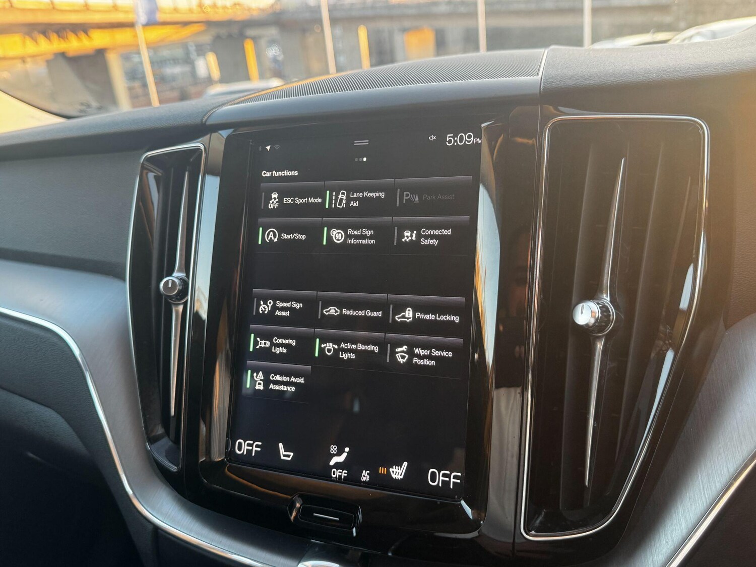 Used Volvo XC60 for sale - 77808769: Photo 17