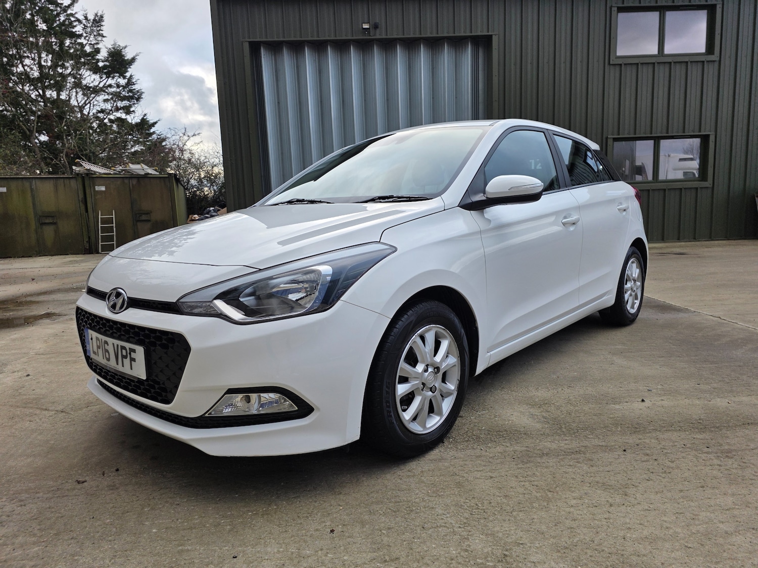 Used Hyundai i20 2016 for sale - 76697835: Photo 3