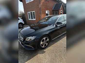 Used Mercedes-Benz E Class 2019 for sale - 77976126: Photo
