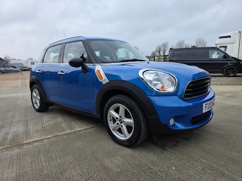 (13) - 1.6 One SUV 5dr Petrol Manual Euro 6 (s/s) (98 ps)