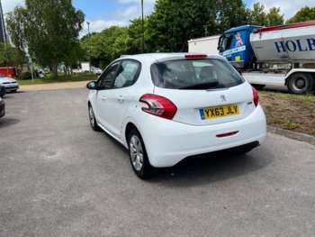 Used Peugeot 208 2013 for sale - 74955119: Photo