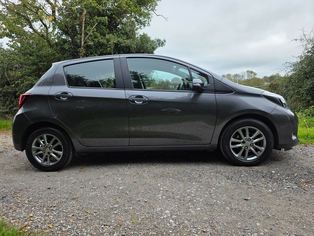 Used Toyota Yaris 2015 for sale - 76273732: Photo 4