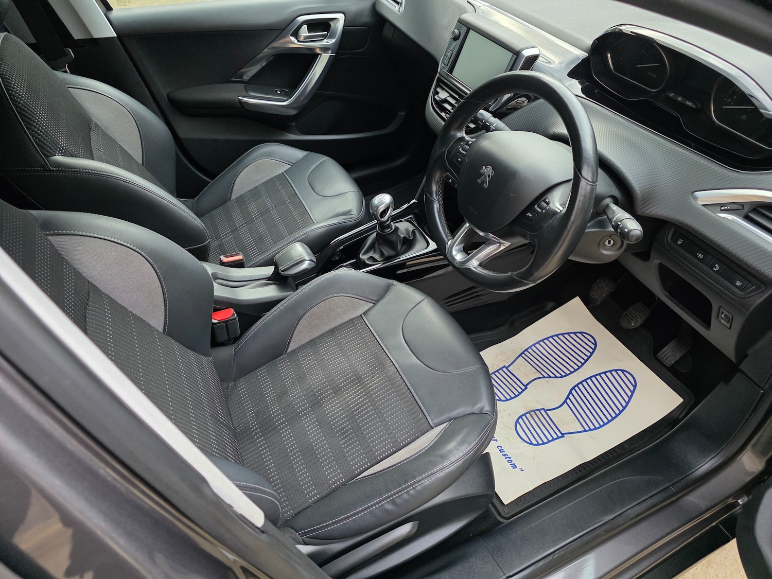 Used Peugeot 2008 2015 for sale - 76697873: Photo 17