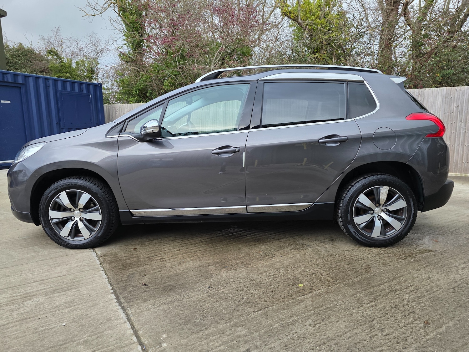 Used Peugeot 2008 2015 for sale - 76697873: Photo 4