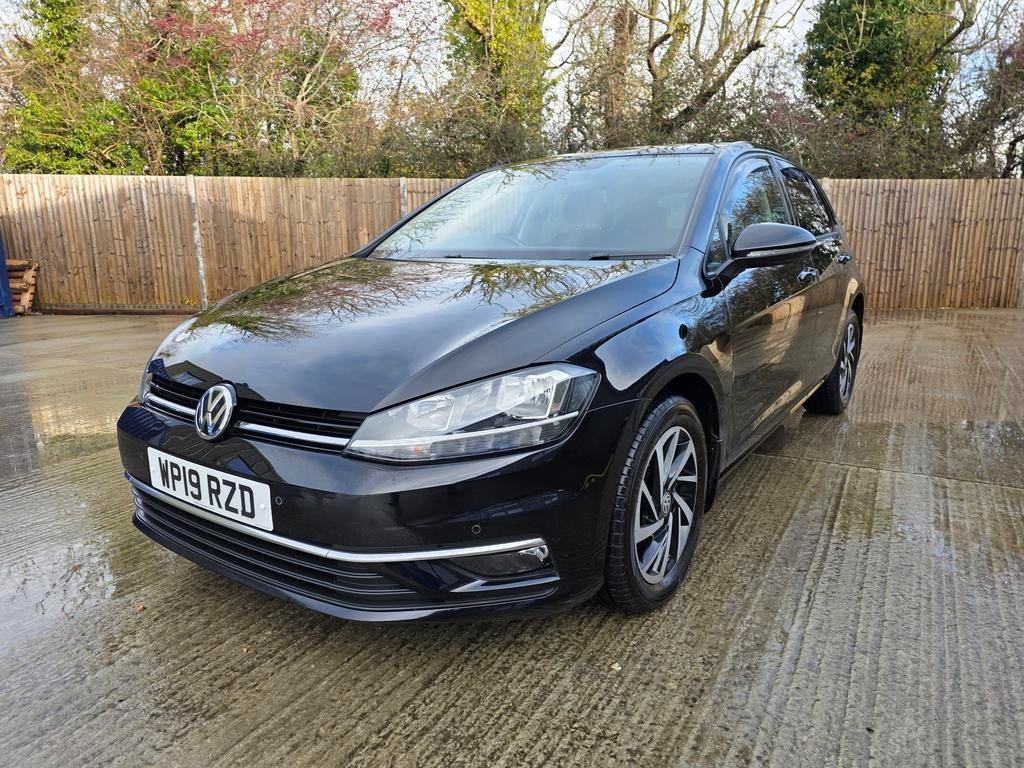 Used Volkswagen Golf 2019 for sale - 76767480: Photo 1