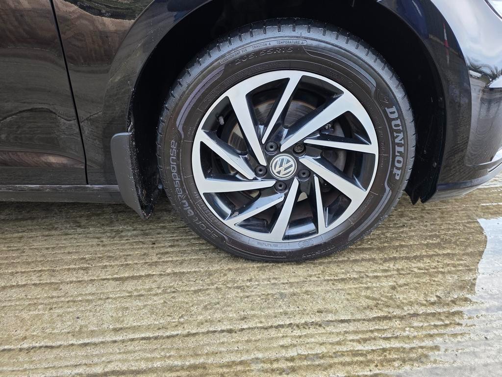 Used Volkswagen Golf 2019 for sale - 76767480: Photo 19