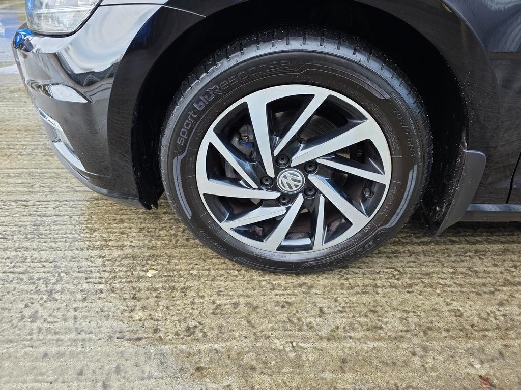 Used Volkswagen Golf 2019 for sale - 76767480: Photo 20