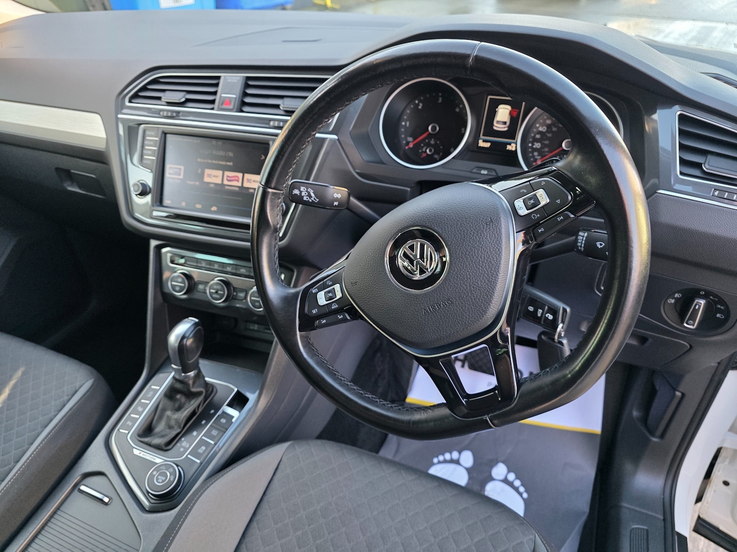 Used Volkswagen Tiguan 2017 for sale - 77287360: Photo 11