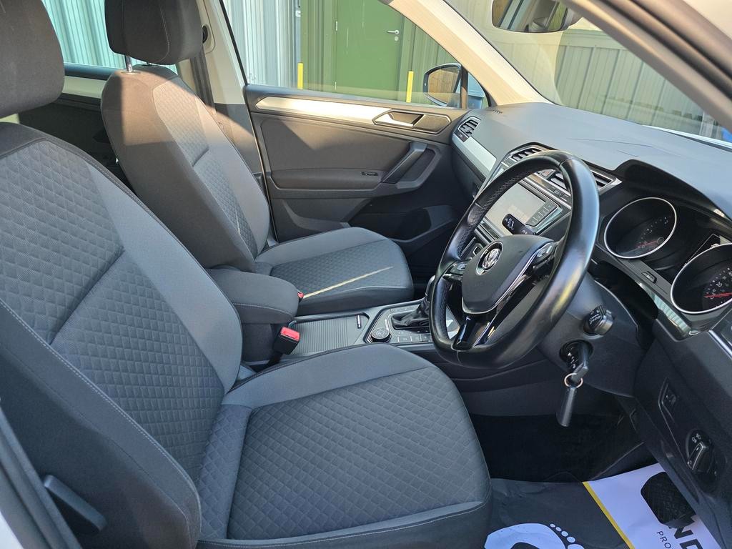 Used Volkswagen Tiguan 2017 for sale - 77287360: Photo 12