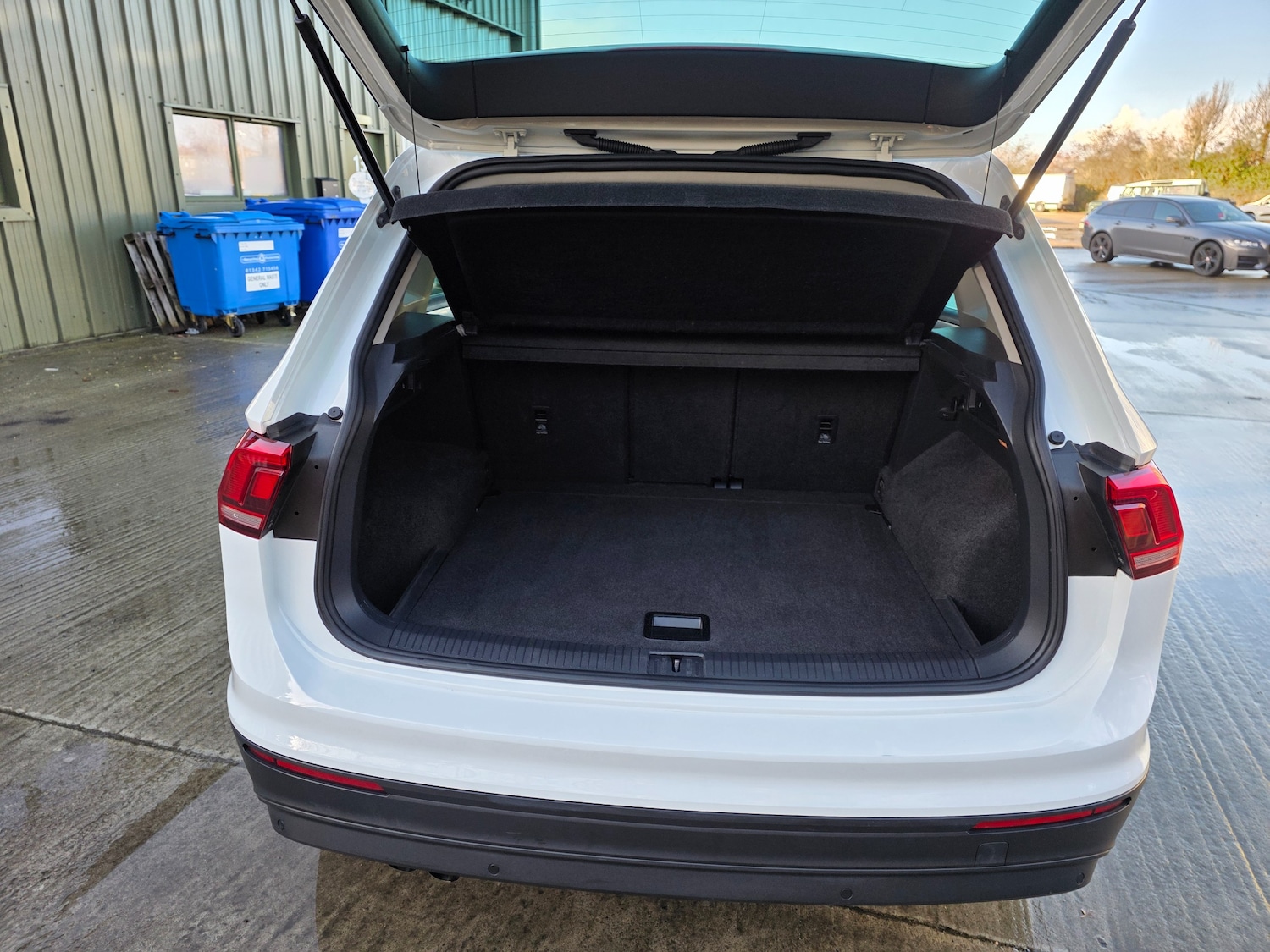 Used Volkswagen Tiguan 2017 for sale - 77287360: Photo 9