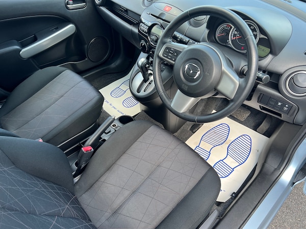 Used Mazda Mazda2 2013 for sale - 74663681: Photo 15