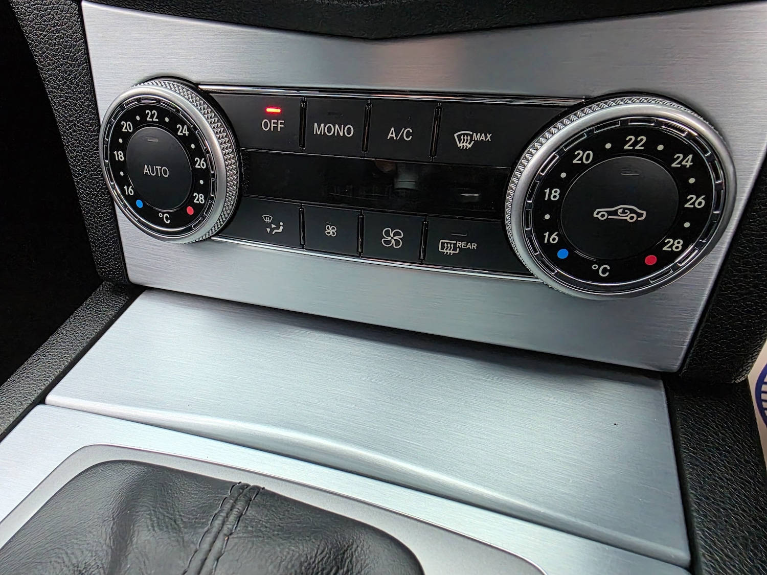 Used Mercedes-Benz C Class 2010 for sale - 77026702: Photo 14