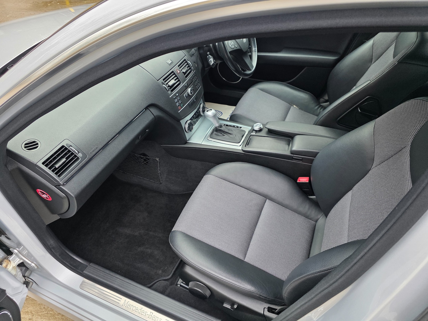 Used Mercedes-Benz C Class 2010 for sale - 77026702: Photo 19