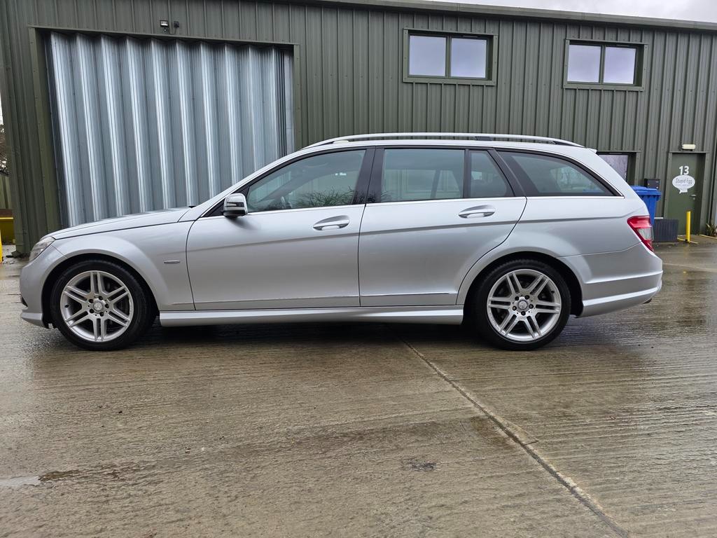 Used Mercedes-Benz C Class 2010 for sale - 77026702: Photo 5