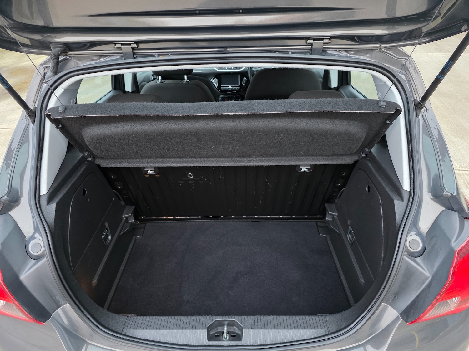 Used Vauxhall Corsa 2016 for sale - 77327274: Photo 8