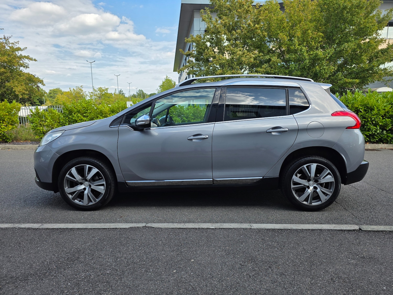 Used Peugeot 2008 2013 for sale - 75970170: Photo 4