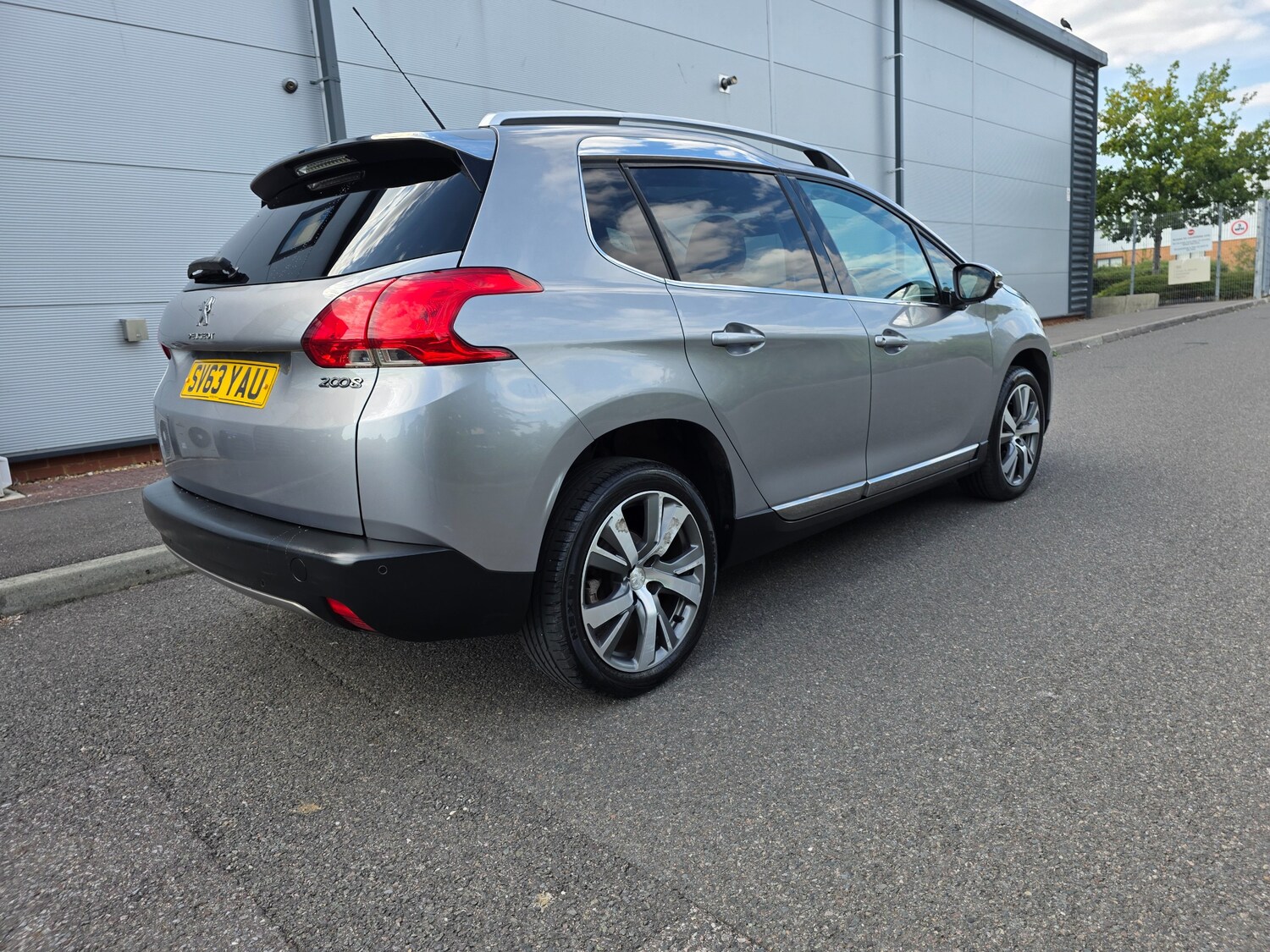 Used Peugeot 2008 2013 for sale - 75970170: Photo 5
