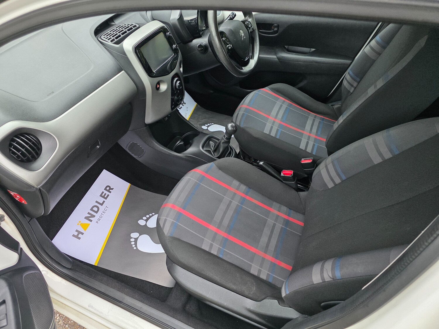 Used Peugeot 108 2016 for sale - 76211710: Photo 13