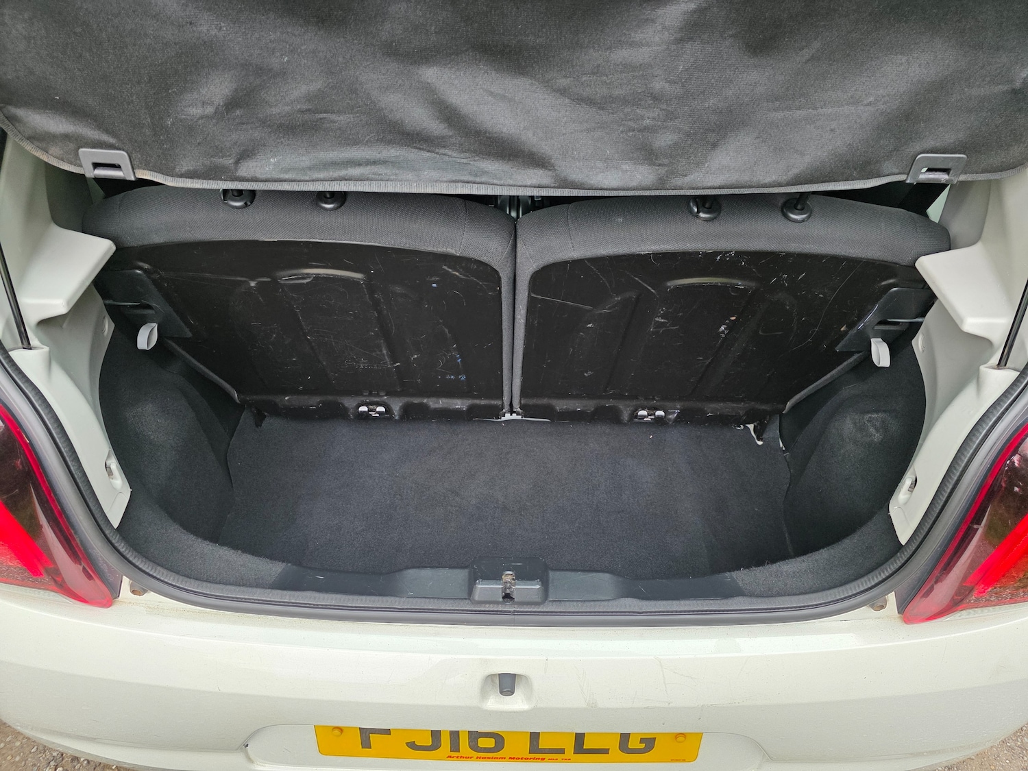 Used Peugeot 108 2016 for sale - 76211710: Photo 16