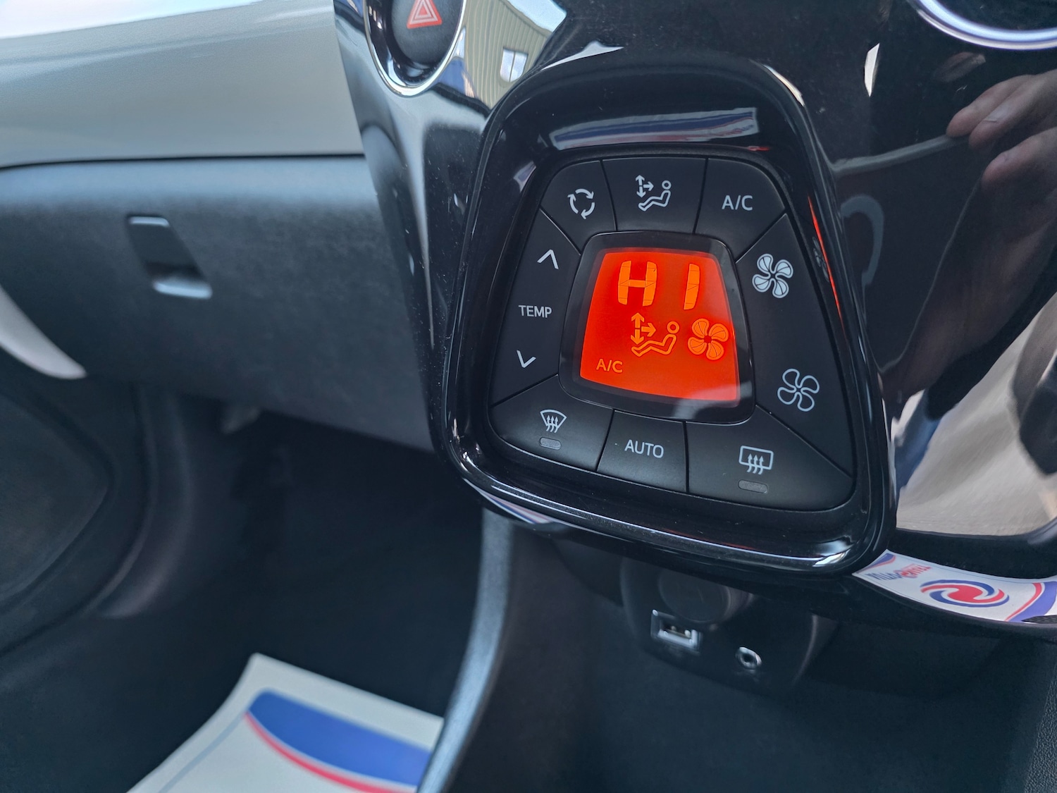 Used Toyota AYGO 2018 for sale - 77287369: Photo 17