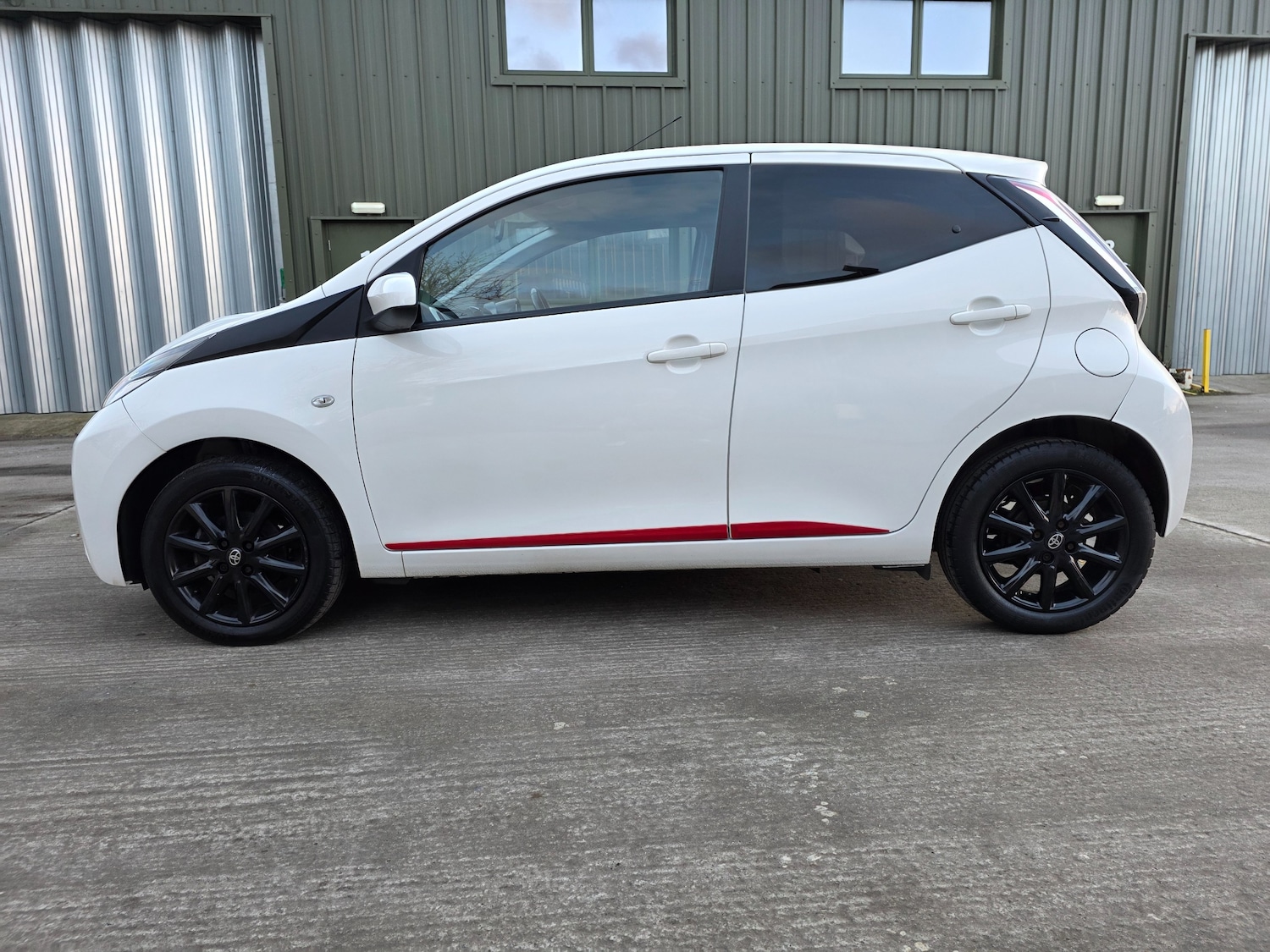 Used Toyota AYGO 2018 for sale - 77287369: Photo 6