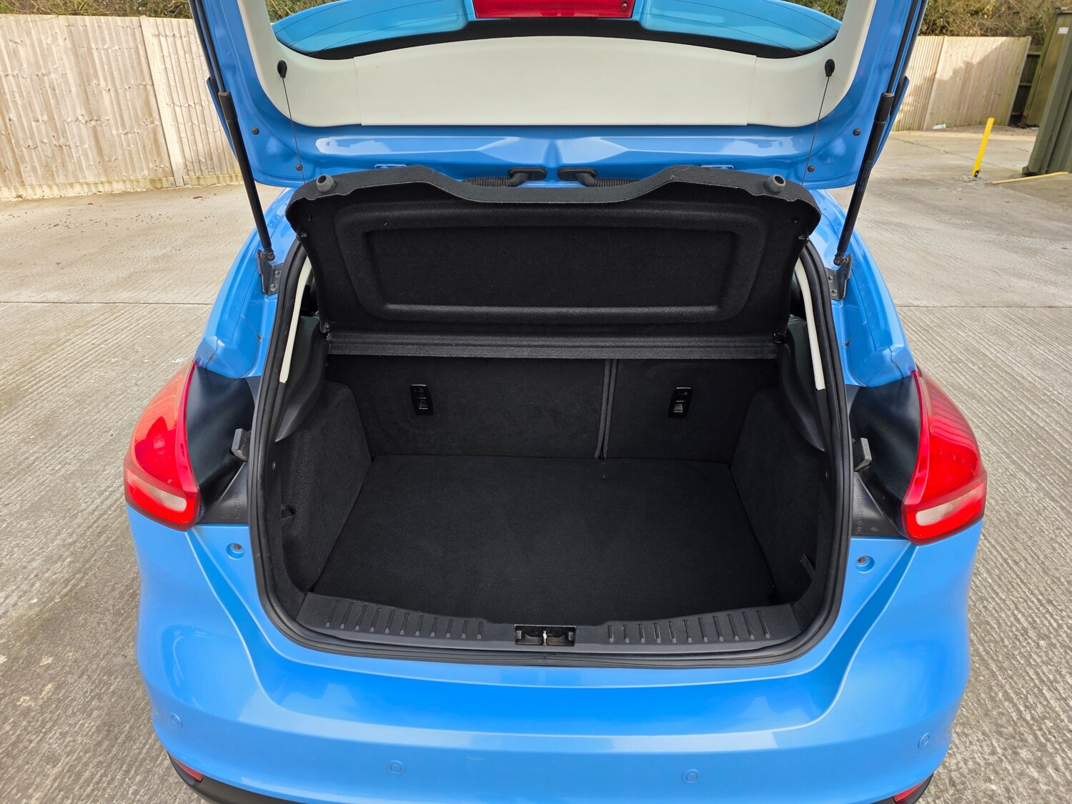 Used Ford Focus 2017 for sale - 77582492: Photo 9