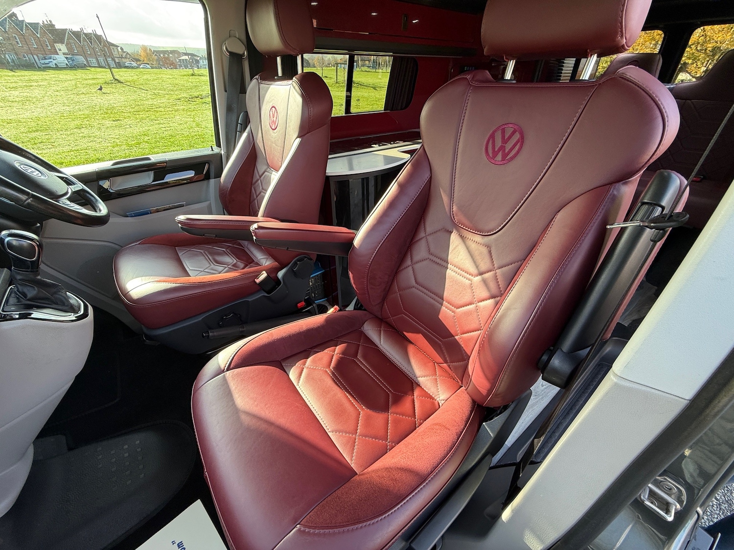 Used Volkswagen Transporter 2018 for sale - 76635077: Photo 10