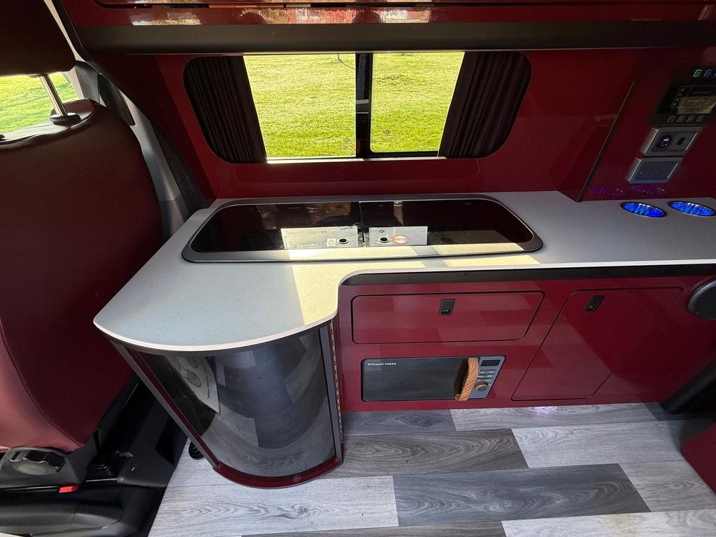 Used Volkswagen Transporter 2018 for sale - 76635077: Photo 12