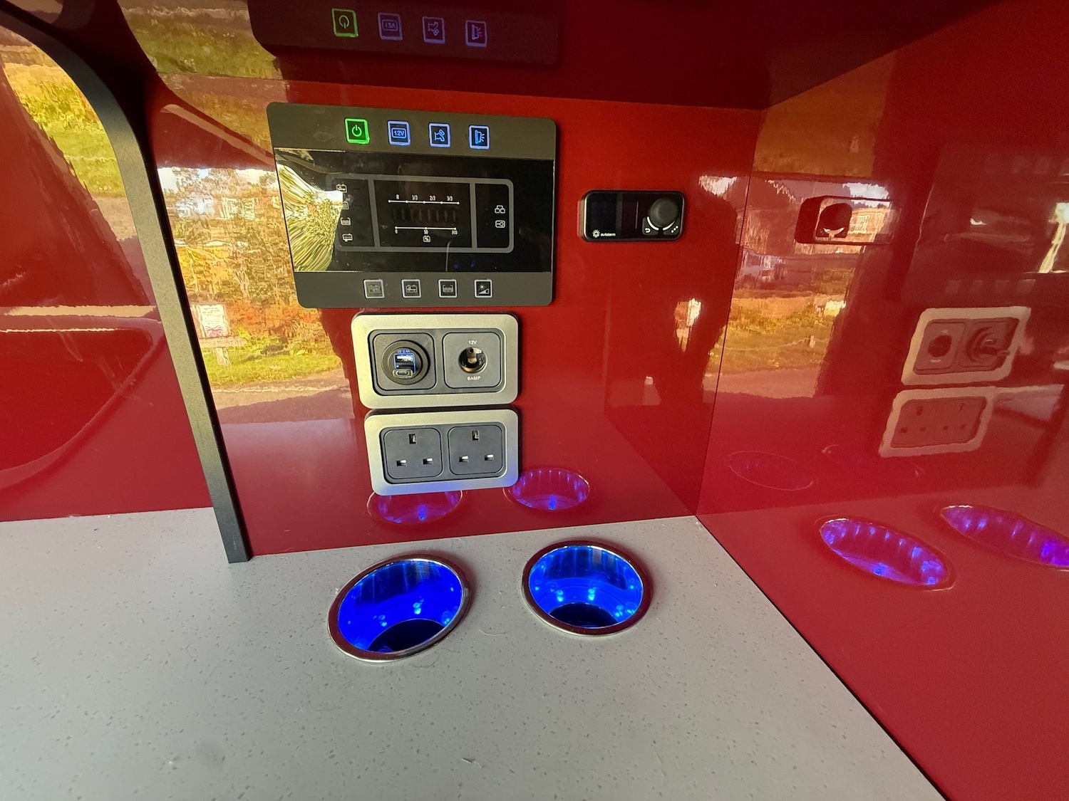 Used Volkswagen Transporter 2018 for sale - 76635077: Photo 15